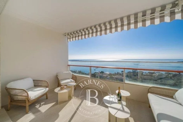Luxury Apartment for sale in Vallauris, 1 450 000 €, Photo 1