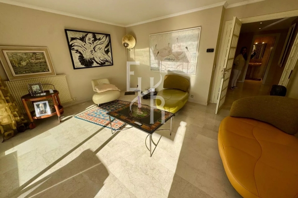 Luxury Apartment for sale in Cannes, 721 000 €, Photo 4