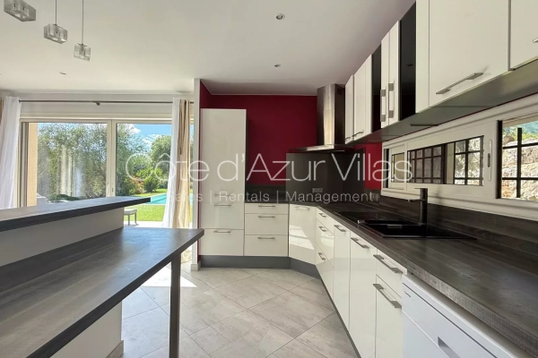Maison de luxe à louer à Valbonne, 4 500 €, Photo 5