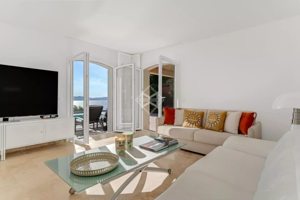 Luxury House for sale in Cavalaire-sur-Mer, 2 155 000 €, Photo 7