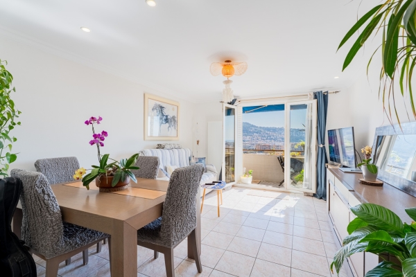 Appartement de luxe à vendre à Nice, 325 000 €, Photo 1