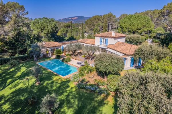 Maison de luxe à vendre à Fréjus, 1 595 000 €, Photo 1