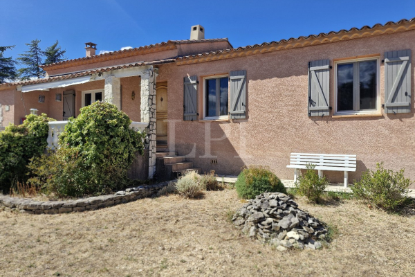 Maison de luxe à vendre à Saint Saturnin les Apt, 499 500 €, Photo 2