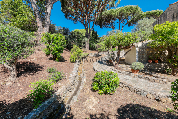 Maison de luxe à vendre à Ramatuelle, 1 600 000 €, Photo 2