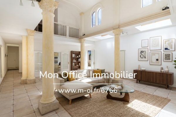 Maison de luxe à vendre à Marseille 6ème, 800 000 €, Photo 1