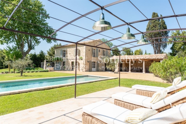 Maison de luxe à vendre à Saint-Rémy-de-Provence, 3 450 000 €, Photo 1