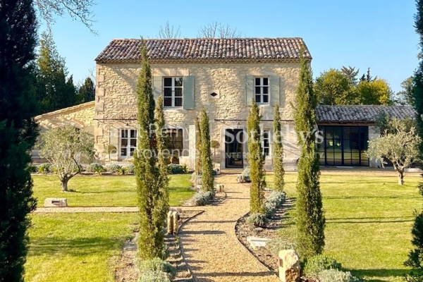 Maison de luxe à vendre à Saint-Rémy-de-Provence, 3 450 000 €, Photo 1