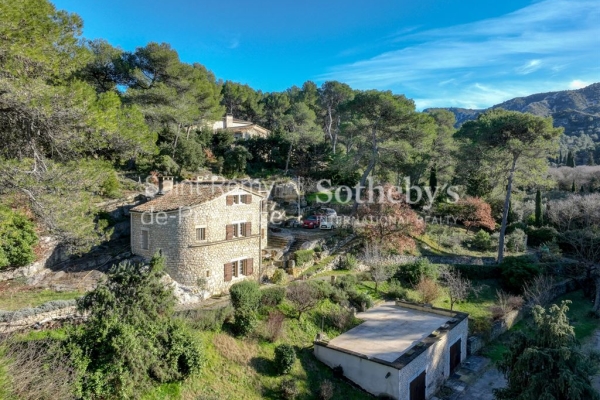 Maison de luxe à vendre à Saint-Rémy-de-Provence, 1 260 000 €, Photo 1