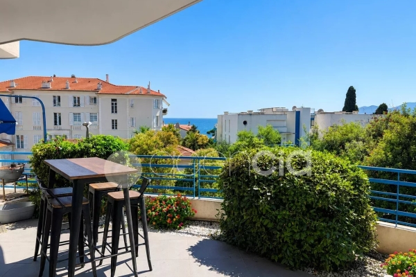 Luxury Apartment for sale in Cannes, 599 000 €, Photo 1