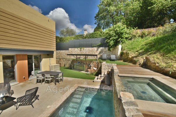Maison de luxe à vendre à Valbonne, 850 000 €