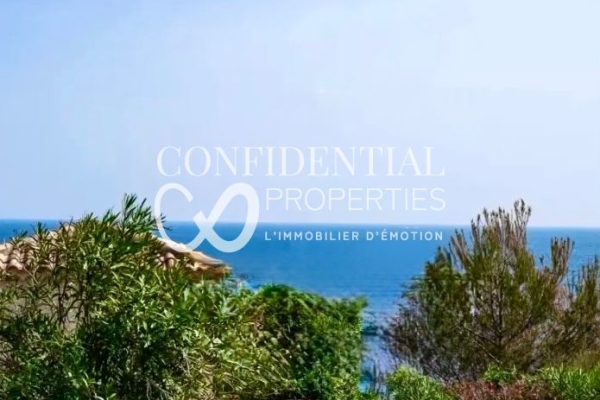 Maison de luxe à vendre à Cavalaire-sur-Mer, 1 750 000 €, Photo 2
