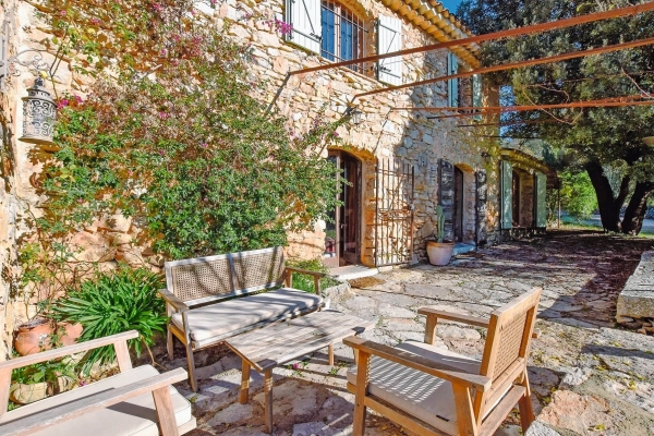 Maison de luxe à vendre à Lorgues, 795 000 €, Photo 2
