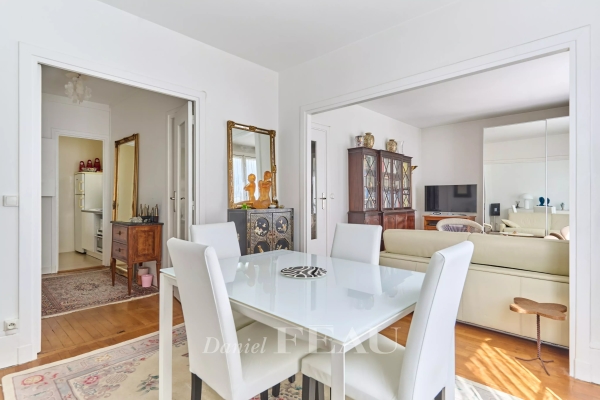 Appartement de luxe à vendre à Paris 7ème, 798 000 €, Photo 2