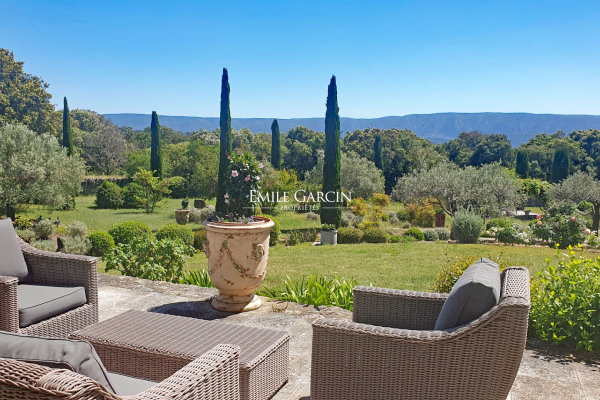 Maison de luxe à vendre à Gordes, 2 650 000 €, Photo 1