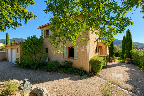 Maison de luxe à vendre à Maubec, 589 000 €, Photo 1