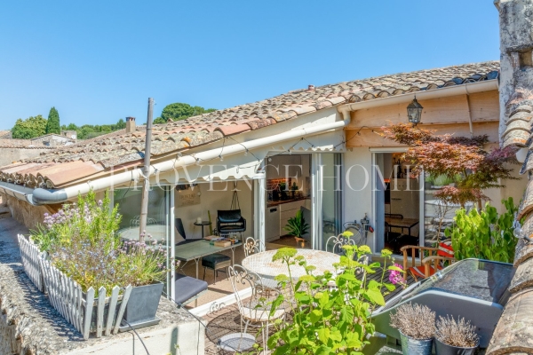 Maison de luxe à vendre à Lagnes, 350 000 €, Photo 3