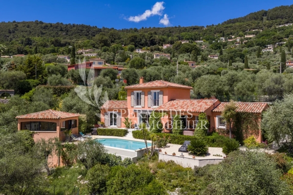 Maison de luxe à vendre à Le Tignet, 945 000 €, Photo 1
