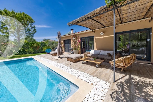Maison de luxe à vendre à Paradou, 848 000 €, Photo 3