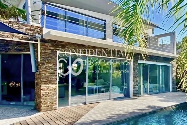 Maison de luxe à vendre à Le Brusc, 2 600 000 €, Photo 1