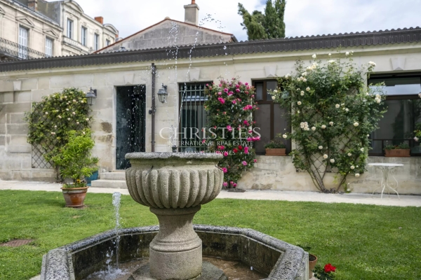 Luxury House for sale in Rochefort, 1 650 000 €, Photo 3