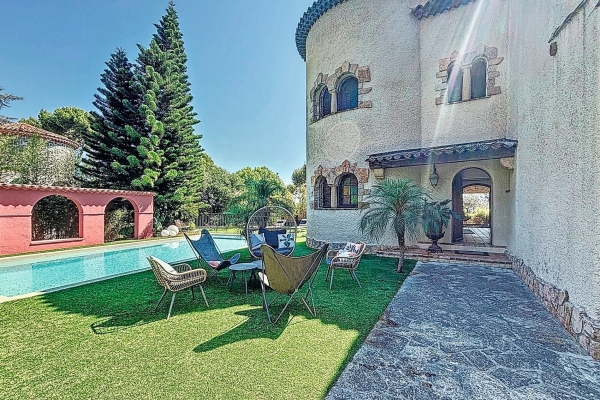 Maison de luxe à vendre à Cap d'Antibes, 3 180 000 €, Photo 1