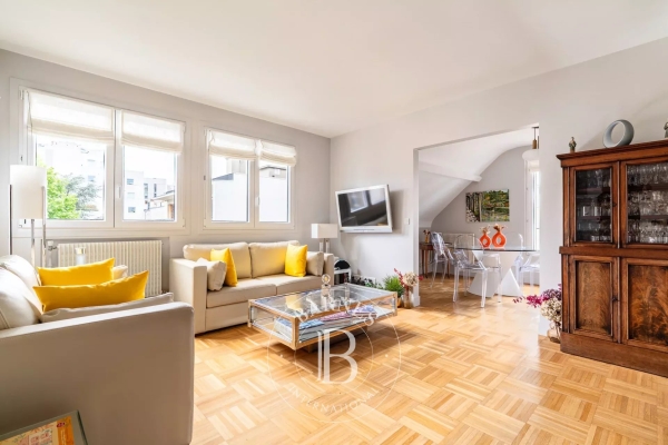 Luxury Apartment for sale in Boulogne-Billancourt, 740 000 €, Photo 1