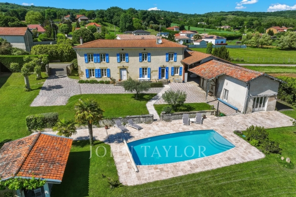 Maison de luxe à vendre à Vienne, 658 000 €, Photo 1