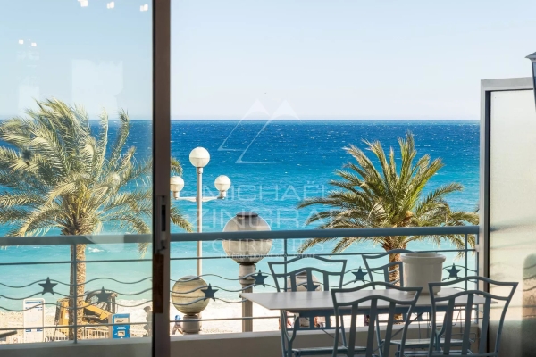 Appartement de luxe à louer à Nice, 2 900 €, Photo 1