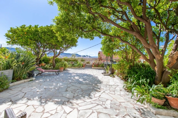 Maison de luxe à vendre à Nice, 1 300 000 €, Photo 1