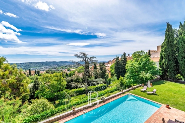Luxury House for sale in Grasse, 1 850 000 €, Photo 2
