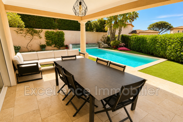 Maison de luxe à vendre à Sainte-Maxime, 998 000 €, Photo 2