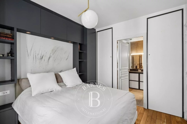 Luxury Apartment for sale in Paris 6Ème, 1 100 000 €, Photo 7