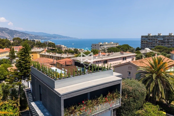 Maison de luxe à vendre à Roquebrune-Cap-Martin, 2 890 000 €, Photo 1