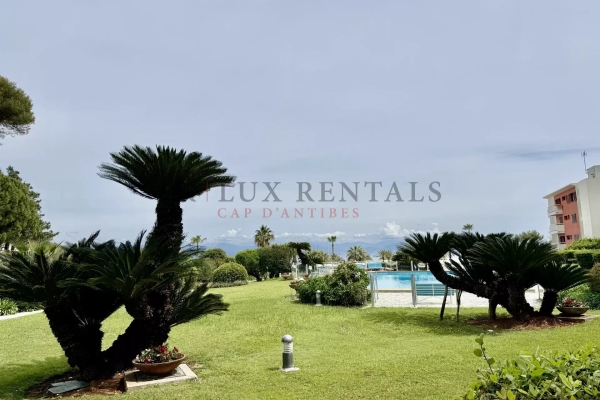 Luxury Apartment for rental in Antibes, 1 300 €, Photo 1