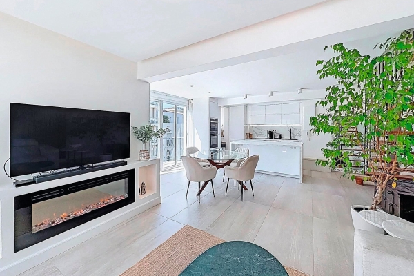 Luxury Apartment for sale in Cannes, 980 000 €, Photo 1