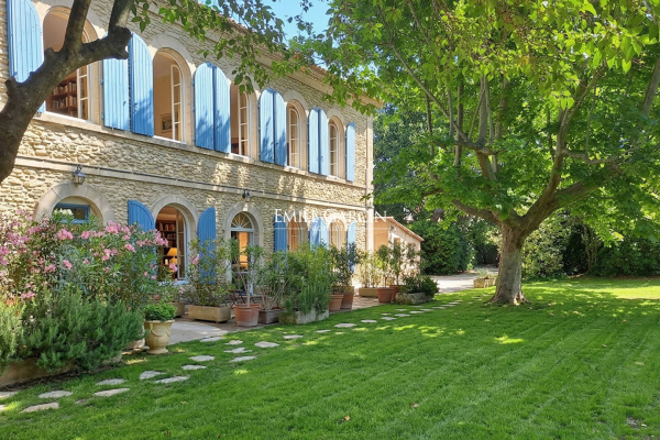 Appartement de luxe à vendre à Graveson, 280 000 €, Photo 2