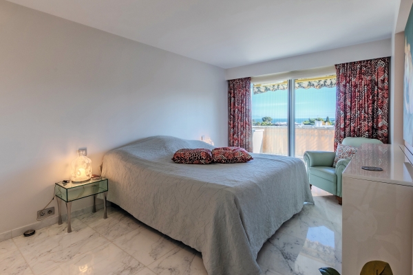 Luxury Apartment for sale in Cap d'Antibes, 1 595 000 €, Photo 3