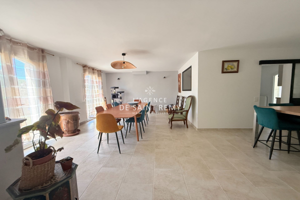 Maison de luxe à vendre à Saint-Rémy-de-Provence, 1 099 000 €, Photo 3