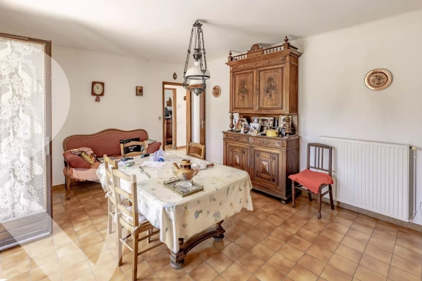 Maison de luxe à vendre à Saint-Rémy-de-Provence, 690 000 €, Photo 5