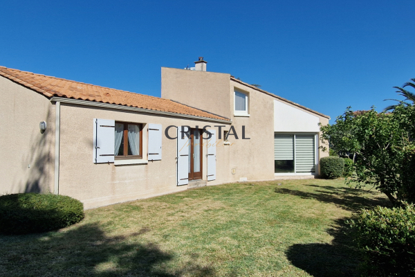 Maison de luxe à vendre à Saint-Palais-sur-Mer, 475 000 €, Photo 1