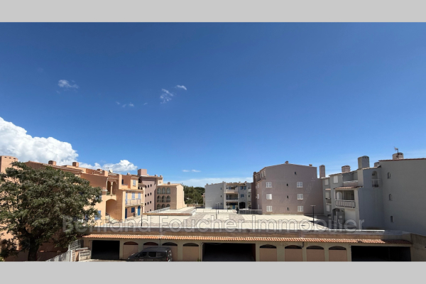 Appartement de luxe à vendre à Cavalaire-sur-Mer, 250 000 €, Photo 2