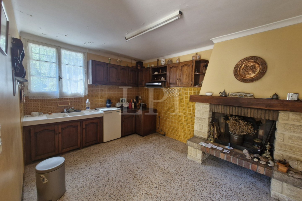 Maison de luxe à vendre à Bonnieux, 297 000 €, Photo 3