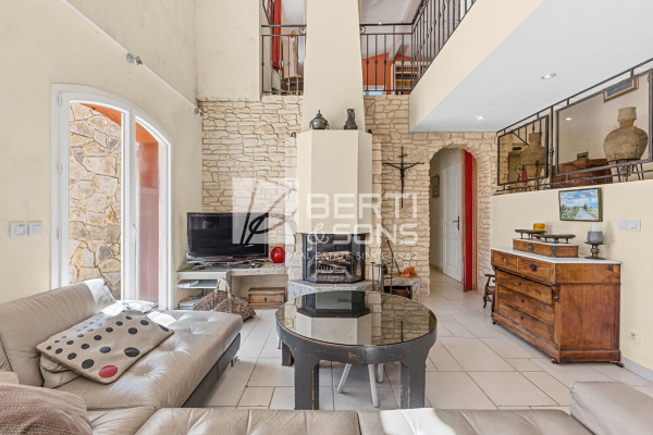 Maison de luxe à vendre à Les Adrets de l'Esterel, 990 000 €, Photo 7