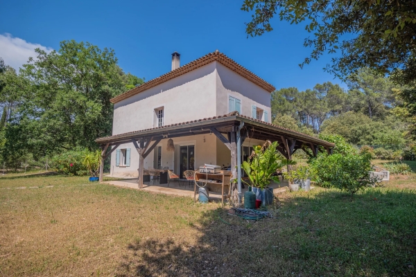 Maison de luxe à vendre à Callas, 729 000 €, Photo 1