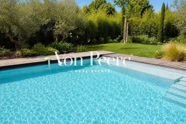 Maison de luxe à vendre à Saint-Rémy-de-Provence, 1 099 000 €, Photo 1