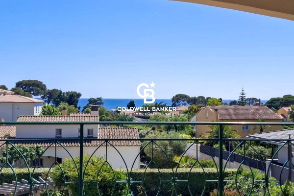 Appartement de luxe à vendre à Carqueiranne, 1 100 000 €, Photo 1