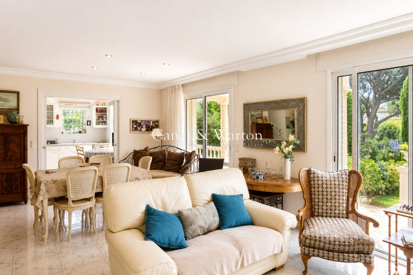 Maison de luxe à vendre à Saint-Raphaël, 978 000 €, Photo 2