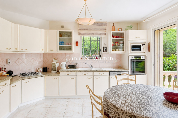 Maison de luxe à vendre à Saint-Raphaël, 978 000 €, Photo 4