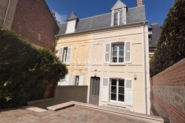 Maison de luxe à vendre à Deauville, 630 000 €, Photo 1