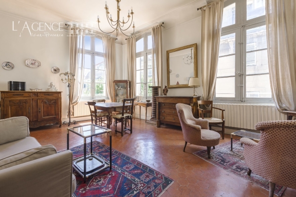 Appartement de luxe à vendre à Aix-en-Provence, 532 950 €, Photo 1